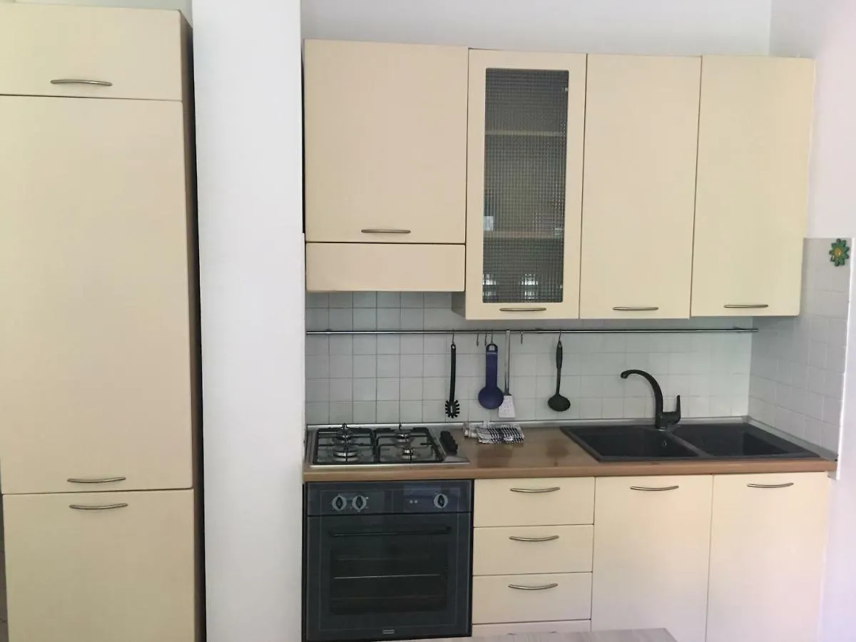 בולוניה Corner Apartment איטליה